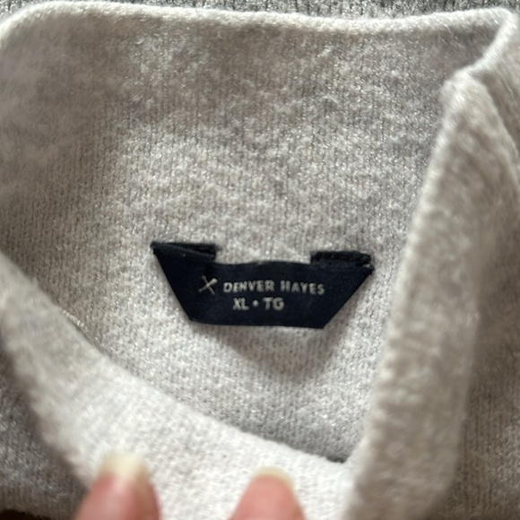 2 tone grey, incredibly soft Denver Hayes faux turtleneck sweater - Picture 3 of 4